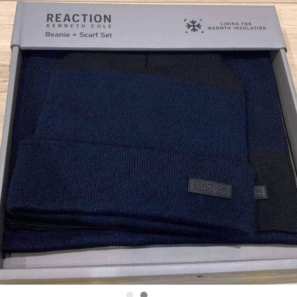 Kenneth Cole Reaction Navy and Black Knit Beanie & Scarf Gift Set